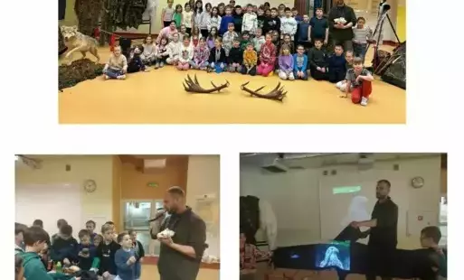 Kolaż zdjęć przedstawiających uczniów klas pierwszych oraz trzeciej na spotkaniu z przyrodnikiem na auli szkolnej.